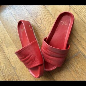 beek Pelican Leather Platform Sandal, US 8, Lipstick